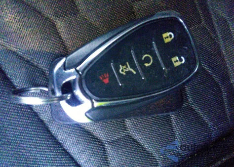 2021 Chevrolet Equinox Awd Lt z USA, uszkodzony, nr VIN 3GNAXUEV0MS136453